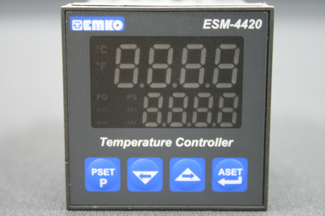 4420-3.jpg 4420-3.jpg